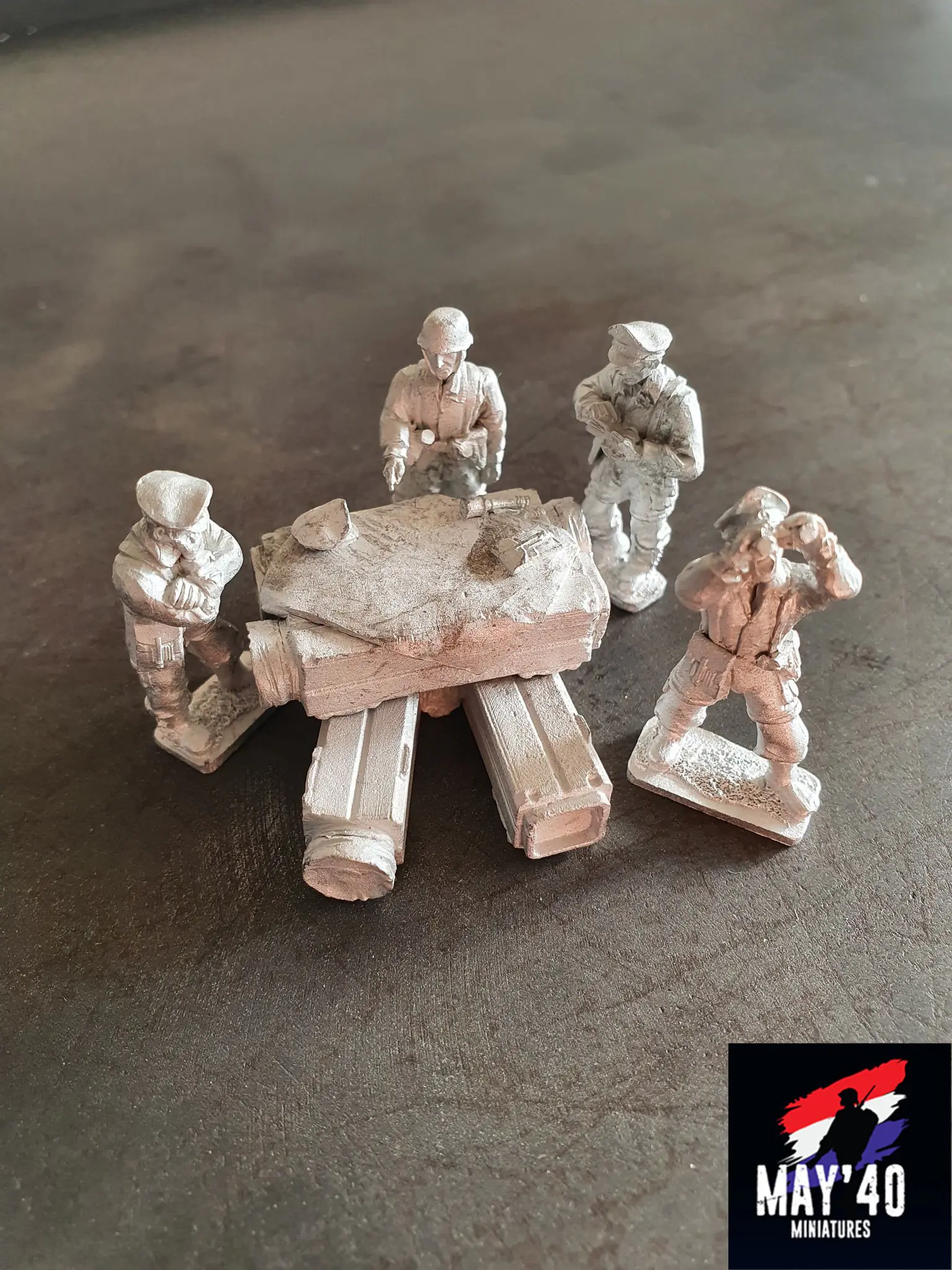 M40FJ-CMD-06 Fallschirmjäger officer set with containers