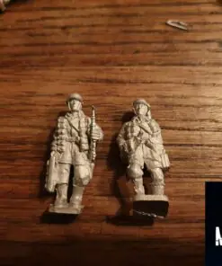 M40FJ-SUP-10 Fallschirmjäger 5cm mortar team moving