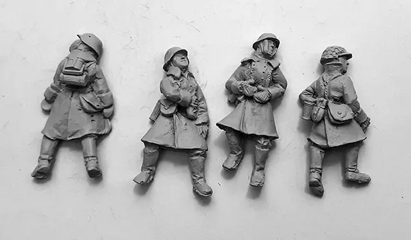 GER130 - German Casualties – Winter Uniform - Image 2