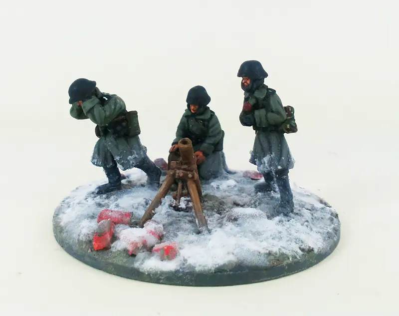 GER106 - German Stalingrad Veterans Mortar – Winter Uniform - Image 2