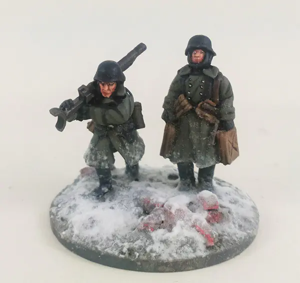 GER109 - German Stalingrad Veterans PZB-39 Anti-tank Rifle – Winter Uniform
