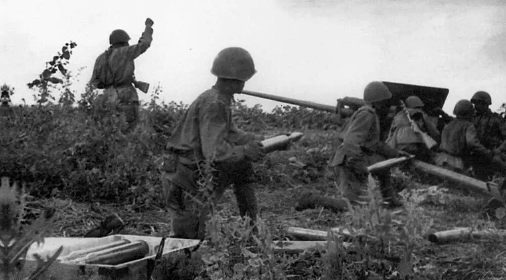 SOV011 - Soviet 57mm ZiS-2 Anti-tank Gun – Summer Uniform
