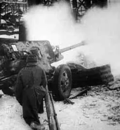 SOV112 - Soviet 76mm ZiS-3 Anti-tank Gun – Winter Uniform