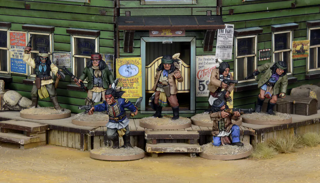 DMH025	Box	DEAD MAN'S HAND Renegade Apaches Boxed Gang - Image 2