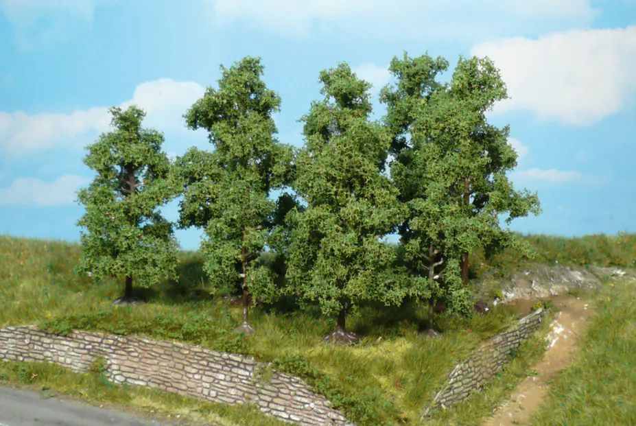 Heki 1731, 4 fruit trees 9-11cm