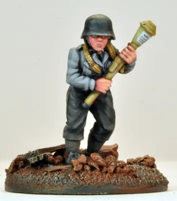 HJU001 - Hitler Youth Anti-tank Team - Image 2