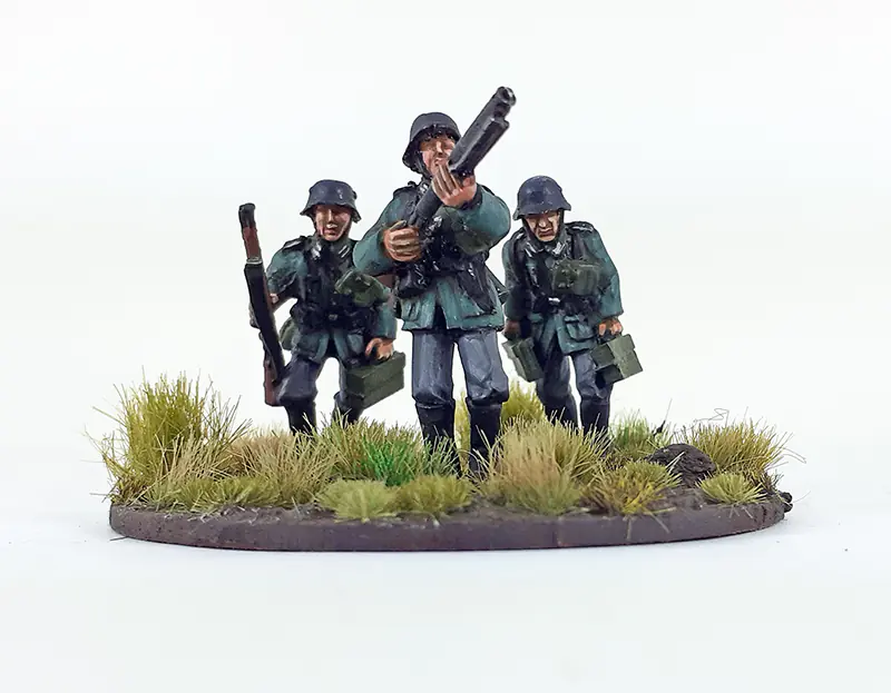 GER304 - Early War German Squad B - Summer Uniform (Copy) - Image 3