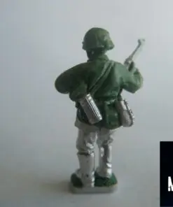 Alternative view of M40SS-INF-11 Early War SS MP38
