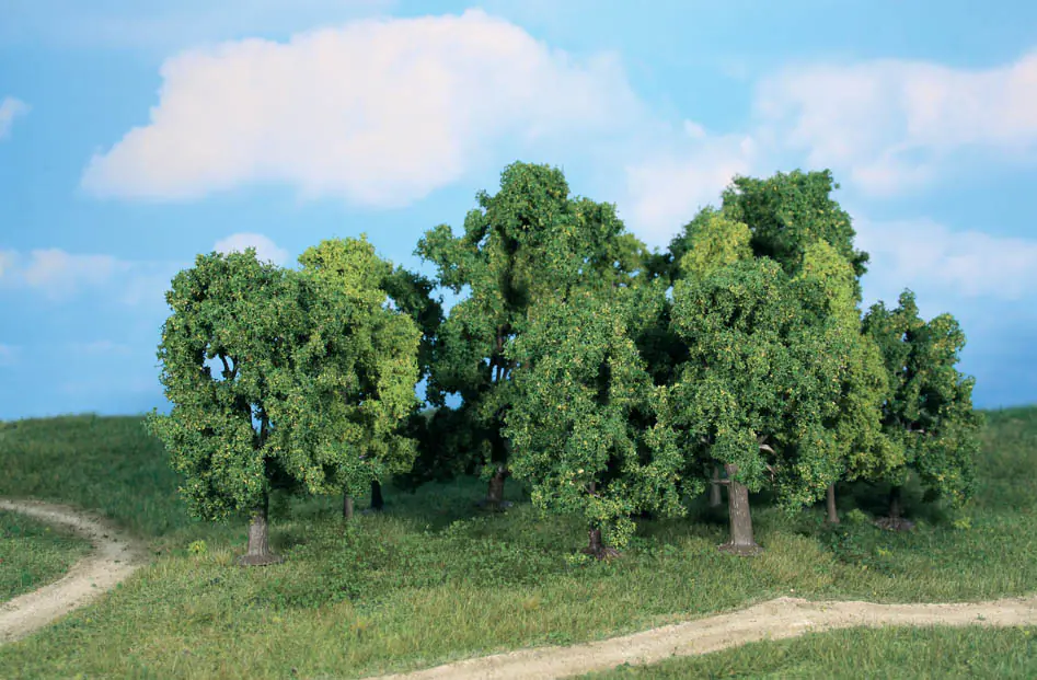 Heki 1993 12 Decidious trees 8-13cm