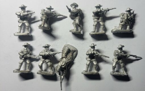KNIL-INF-03 KNIL Squad 3 Native Madsen hip firing (hat)