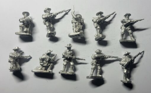 KNIL-INF-05 KNIL Squad 5 European Madsen kneeling (hat)