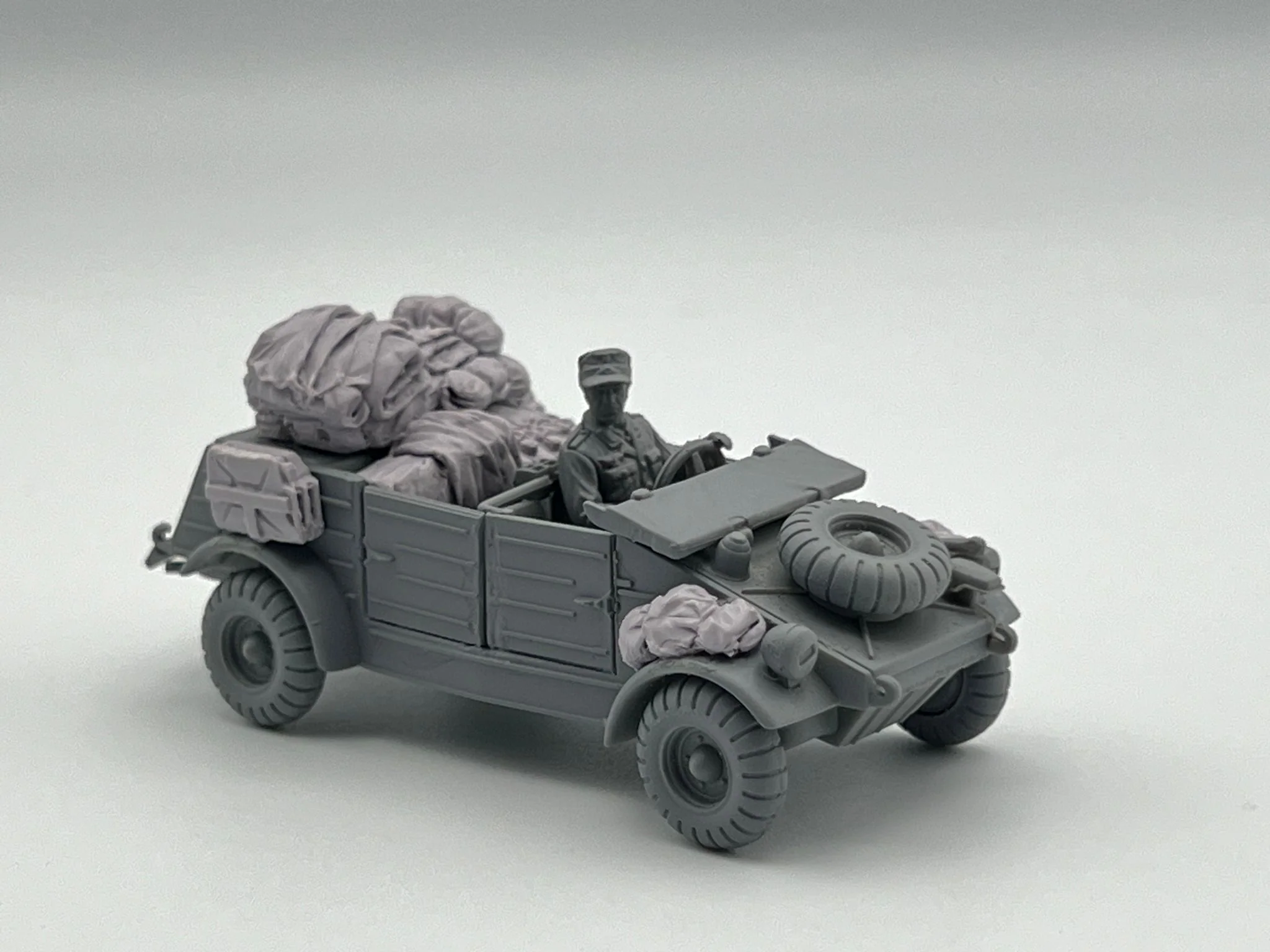282RG015 - Kubelwagen Stowage Kit - Resin - Image 2