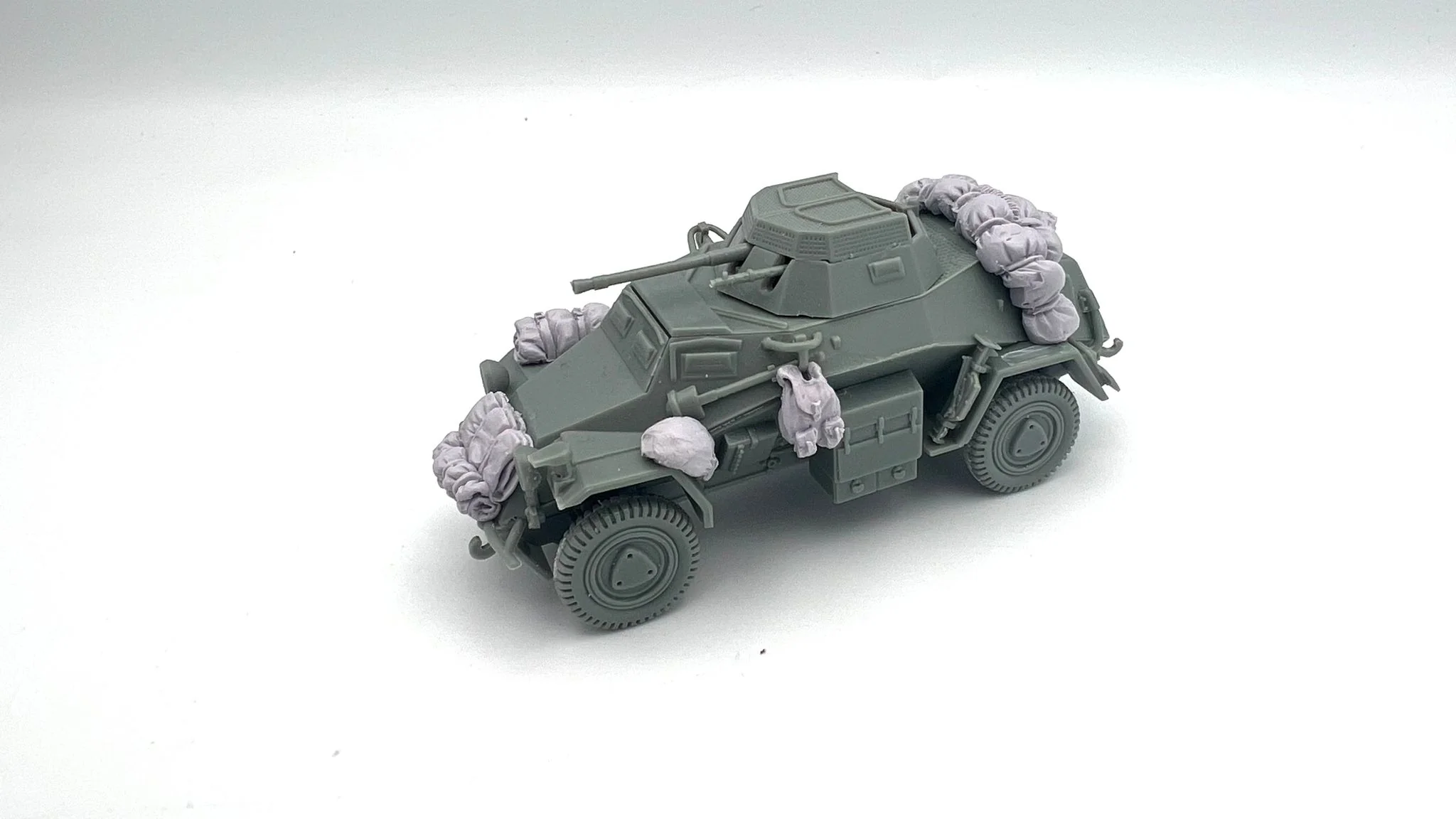 282RG004 - 222/223 Armoured Car Stowage Kit - Resin - Image 6