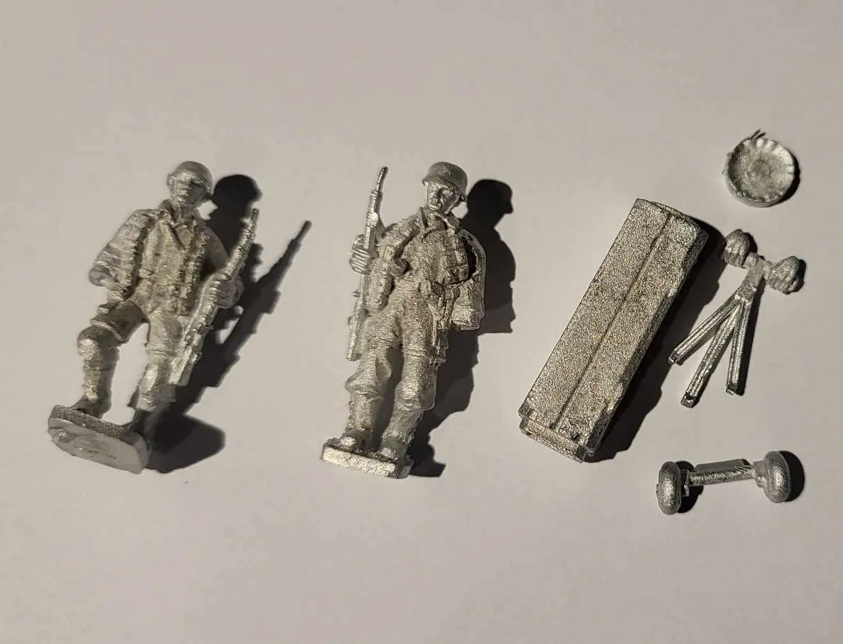 M40FJ-CON-04 Fallschirmjäger pulling container - Image 3