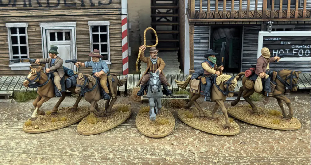Dead Man's Hand Mounted Gunfighters Plastic Boxed Set - Image 2