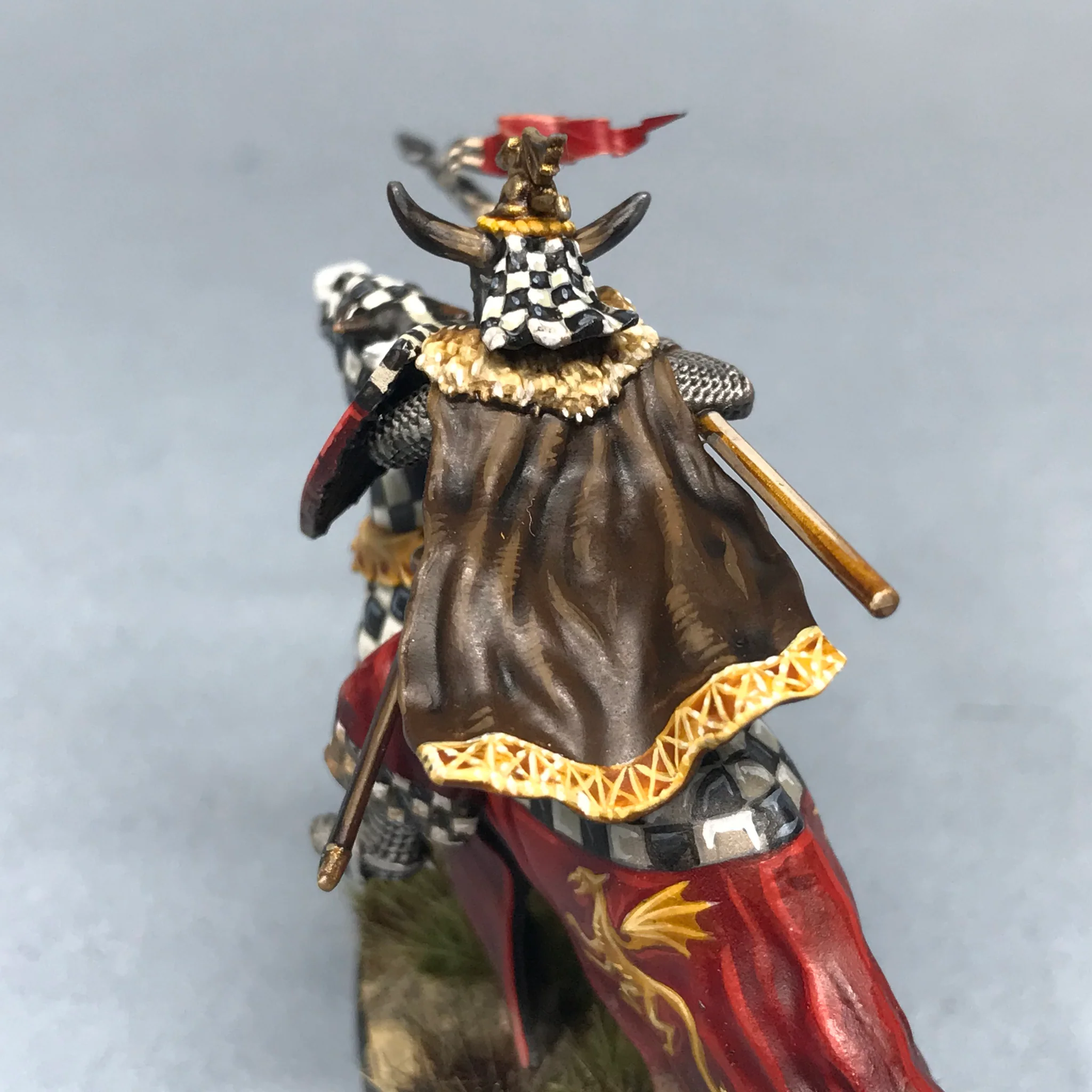 Medieval & Fantasy Heads, Cloaks & Shields - Image 25