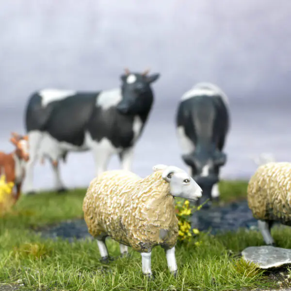 1/72 Farm Animal Kit (2 frames per kit) - Image 8