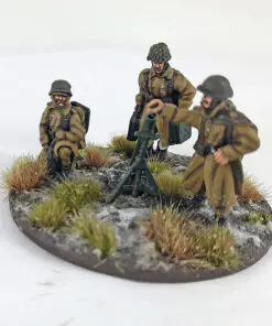 HUN106 - Hungarian 81mm Mortar Team - Winter Uniform (Great Escape Games)