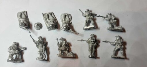 KNIL-INF-41 squad madsen prone Johnson rifles - Image 2