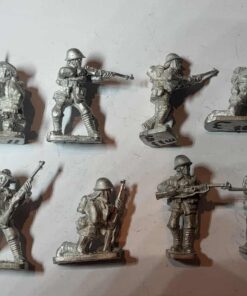 KNIL-INF-42 squad madsen kneeling Johnson rifles